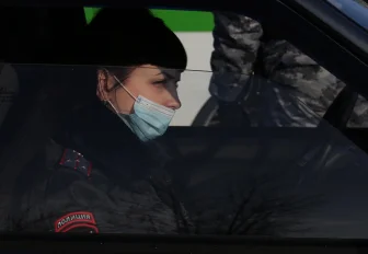 ГИБДД ищет очевидцев наезда на маму с ребёнком в Новосибирске