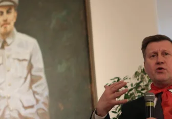 Коротко: голосование по Конституции не помешает дню рождения Ленина