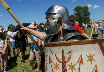Юные рыцари в латах сразятся на ристалище фестиваля «Сибирский плацдарм»