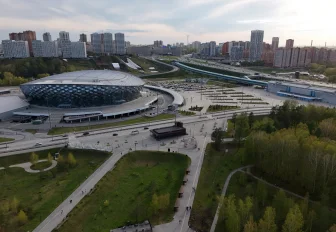 Наружные лестницы отремонтируют на новой ледовой арене в Новосибирске