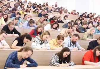 Новосибирцы в 23-й раз написали Тотальный диктант