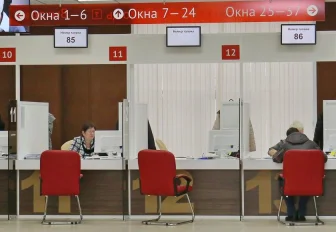 Если вас нет на Госуслугах, то сертификат о вакцинации выдадут в МФЦ