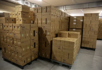 Новосибирцев предупредили о токсине в детских смесях Nestle