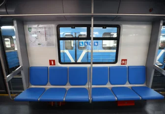 В метро объяснили, почему на линию не выпускают сразу все составы «Ермак»