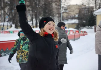 Капризная зима не помешала занятиям парковой гимнастикой в Новосибирске