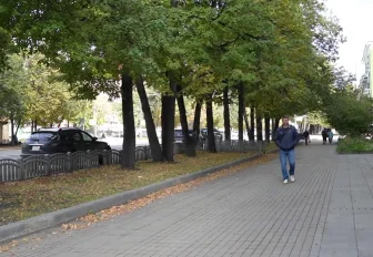 Город без окраин: разбитые тротуары отремонтируют на Богдана Хмельницкого