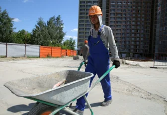 В разы сократили расходы на выдворение иностранцев из Новосибирска