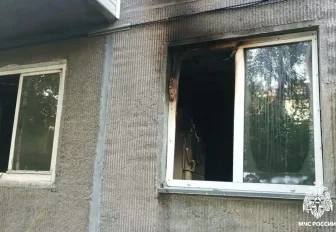 Аккумулятор самоката загорелся ночью в квартире новосибирцев