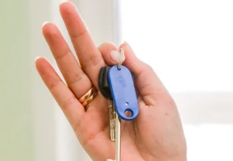 Сын не пускал мать в совместно унаследованную квартиру в Новосибирске