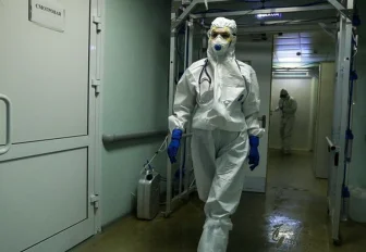 Врач красной зоны областной больницы: «Ощущение, будто мы на войне»