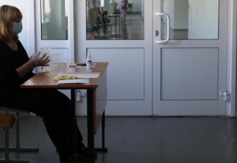 Как сдают ЕГЭ в условиях пандемии в Новосибирске