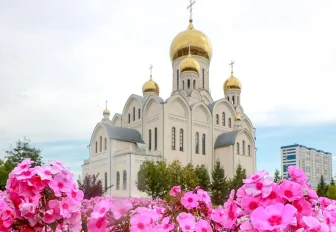 Праздник веры: День крещения Руси отметили в Троицком сквере