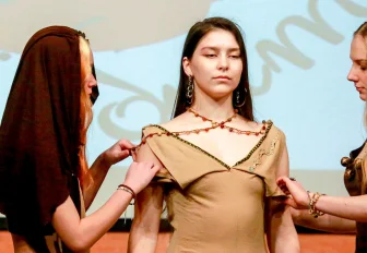 Новосибирские дизайнеры покажут украшения и одежду на неделе моды в Москве