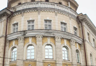 Ничего себе ампир: ходим по Академии искусств в новосибирском ДК Попова