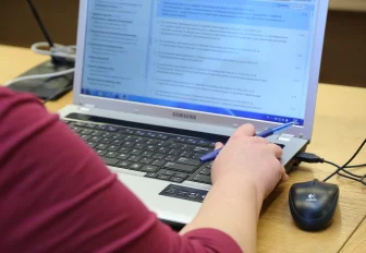 Сократит ли ИИ рабочую неделю до четырёх дней — мнение эксперта из НГУ