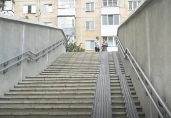 Город без окраин: разбитые спуски отремонтируют в Станиславском жилмассиве