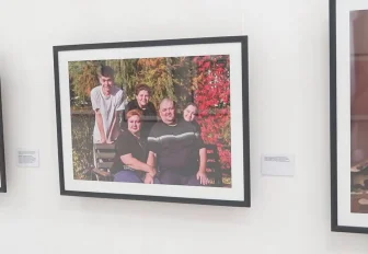 Слава воинам: фотовыставка рассказывает о жизни 50 новосибирских семей