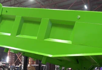 Новинки машиностроения: НовосибАРЗ презентовал карьерный кузов и автовоз