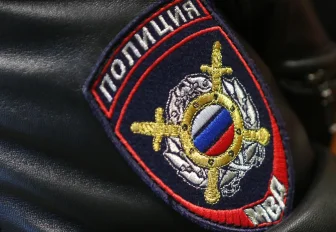 Избитого толпой мигрантов в Новосибирске мужчину ищет следком