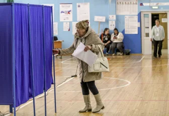 В первый день выборов новосибирцы спешили проголосовать перед работой