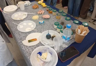 Сметана и творог синеют от йода: как проверить производителей на честность