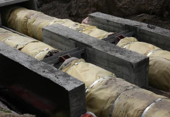 Строительство теплосети у дома на Королёва прервали по жалобе омбудсмену