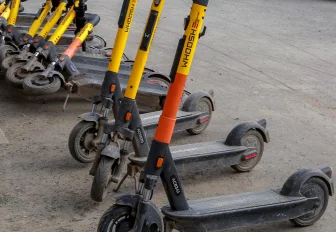 Женщину-водителя лишили прав после ДТП с самокатом в Новосибирске