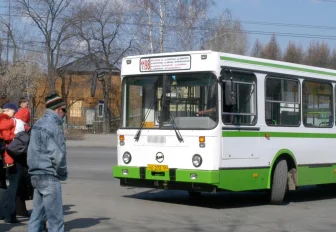 Картой удобнее: новосибирцы выбирают безналичную оплату проезда