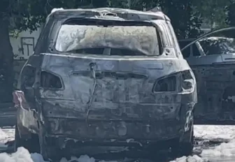 Загоревшийся у Берёзовой рощи «Ниссан» попал на видео