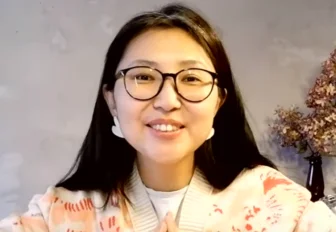 Блогер из Новосибирска покорила сеть милыми видеоуроками рисования