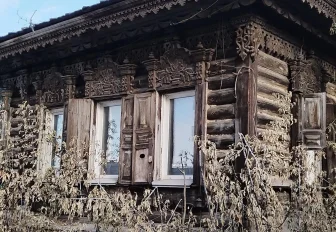Нам нельзя его потерять: новосибирцы хотят спасти столетний дом на Инской