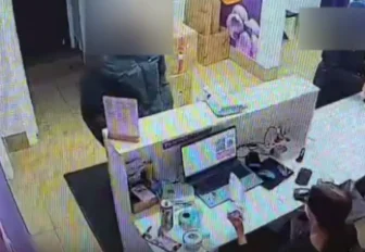 Новосибирец сбежал из пункта Wildberries с заказом на 300 тысяч