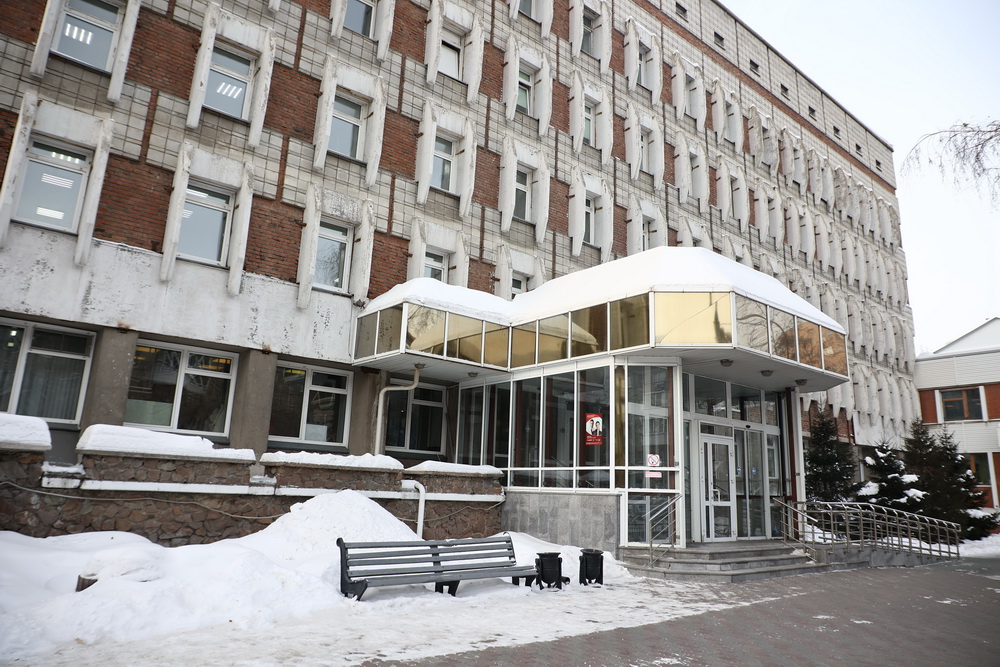 Поликлиника на ул. Нарымской, 5