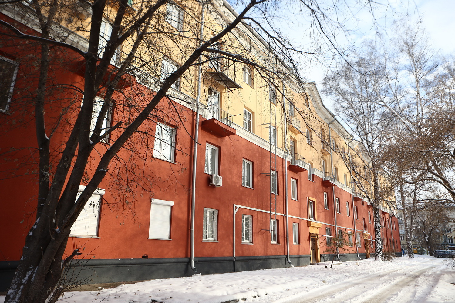 Дом в 1-м Краснодонском переулке, 9