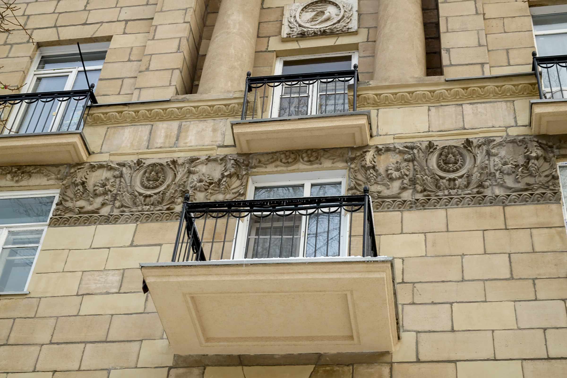 Дом на ул. Серафимовича, 1