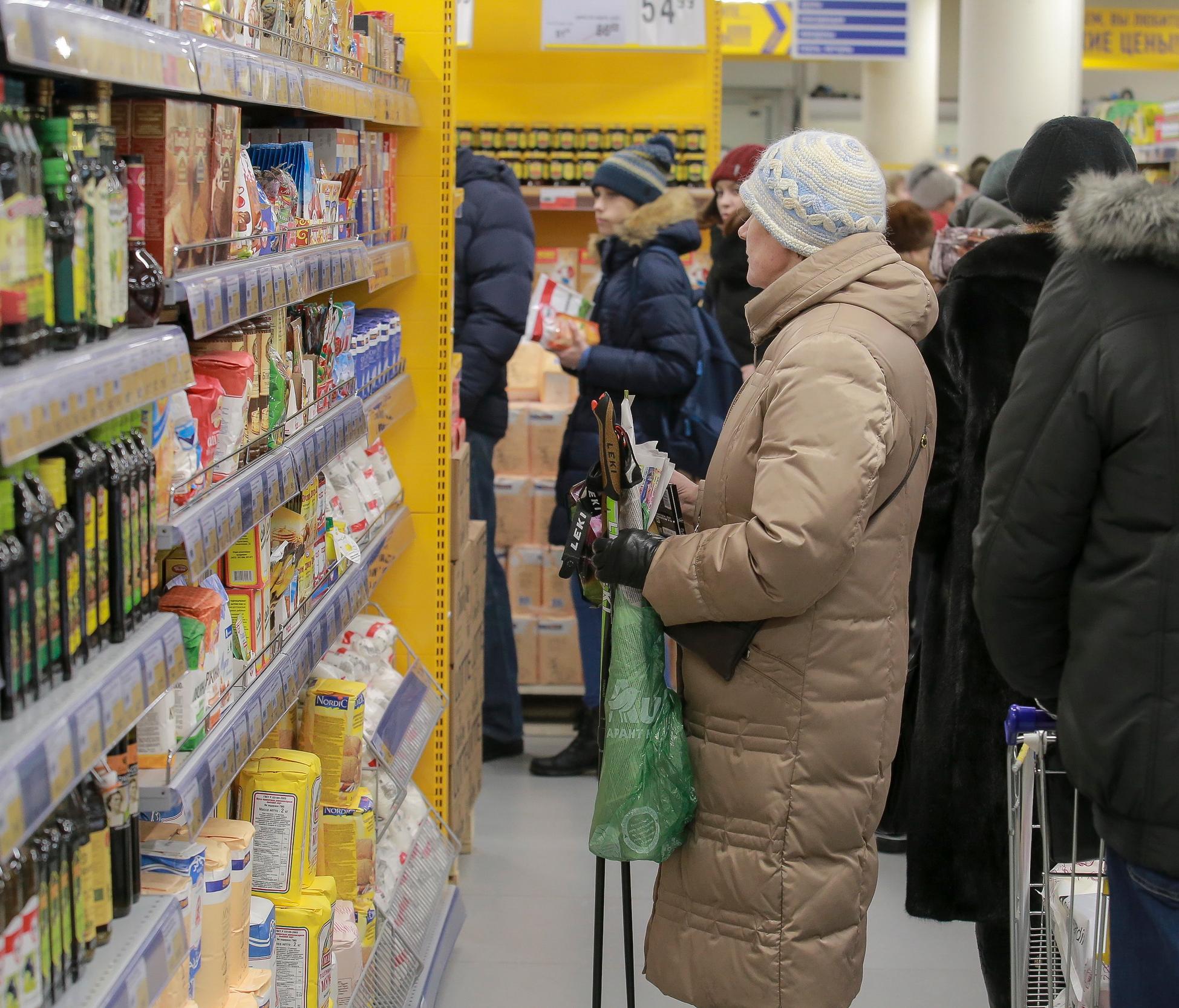 В магазинах Новосибирска снизился ажиотажный спрос на сахар