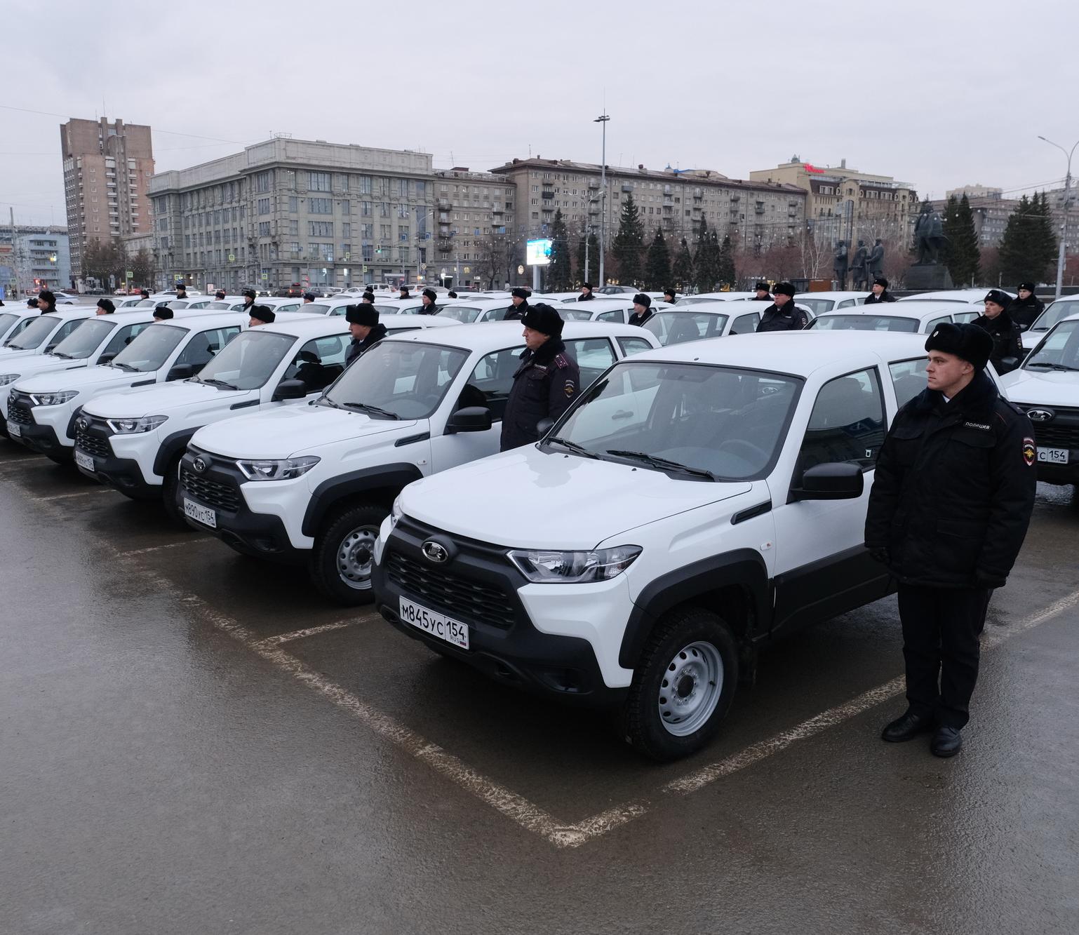 Партию служебных внедорожников получили участковые Новосибирской области