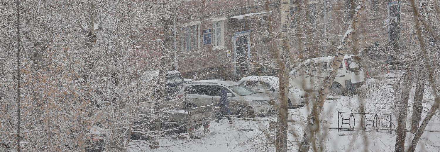 Когда закончится снегопад. Арамиль снегопад. Когда закончится снег в Новосибирске. Когда заканчивается зима в Новосибирске. Туапсе, зима кончилась Весна.