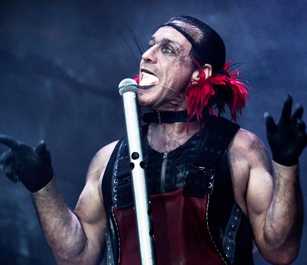 На концерт фронтмена группы Rammstein в Новосибирск едут даже из Тюмени