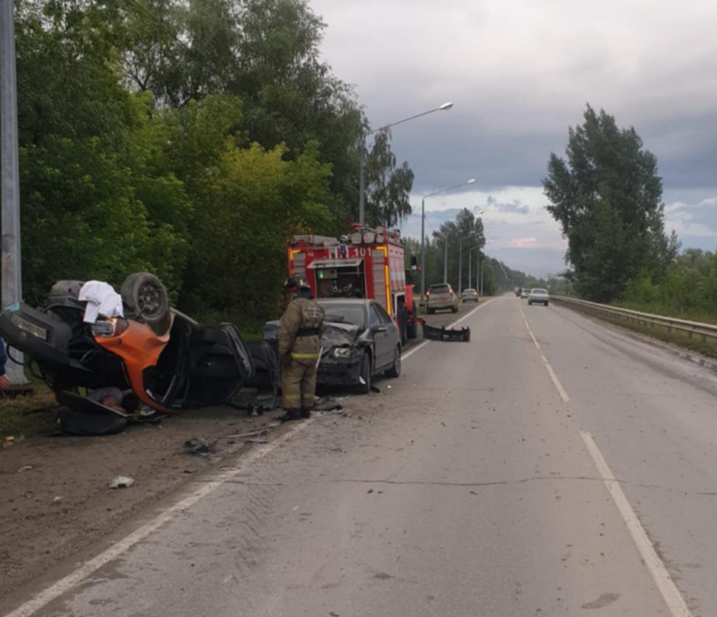 Трое погибли в ДТП с каршеринговым авто на трассе под Новосибирском