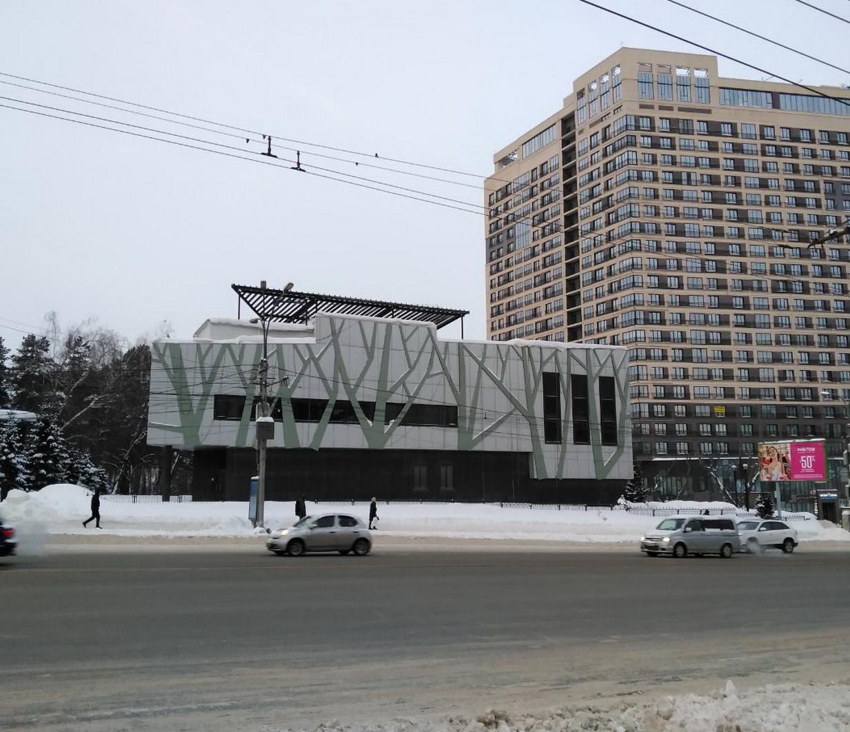 Кафе-долгострой рядом с метро «Октябрьская» признали легальным