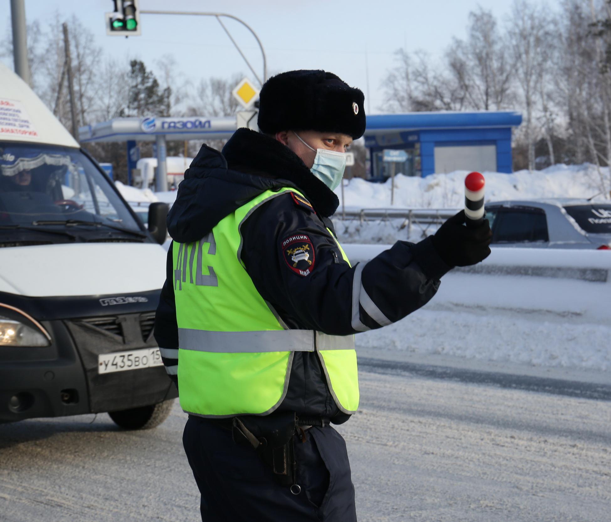 ГИБДД проводит рейды против тонированных авто в Новосибирске