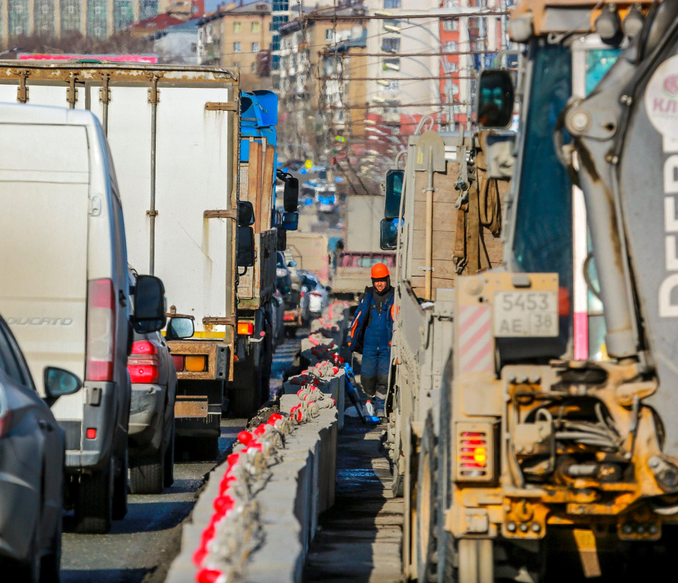 Какие ремонтные работы запланированы в апреле на Октябрьском мосту