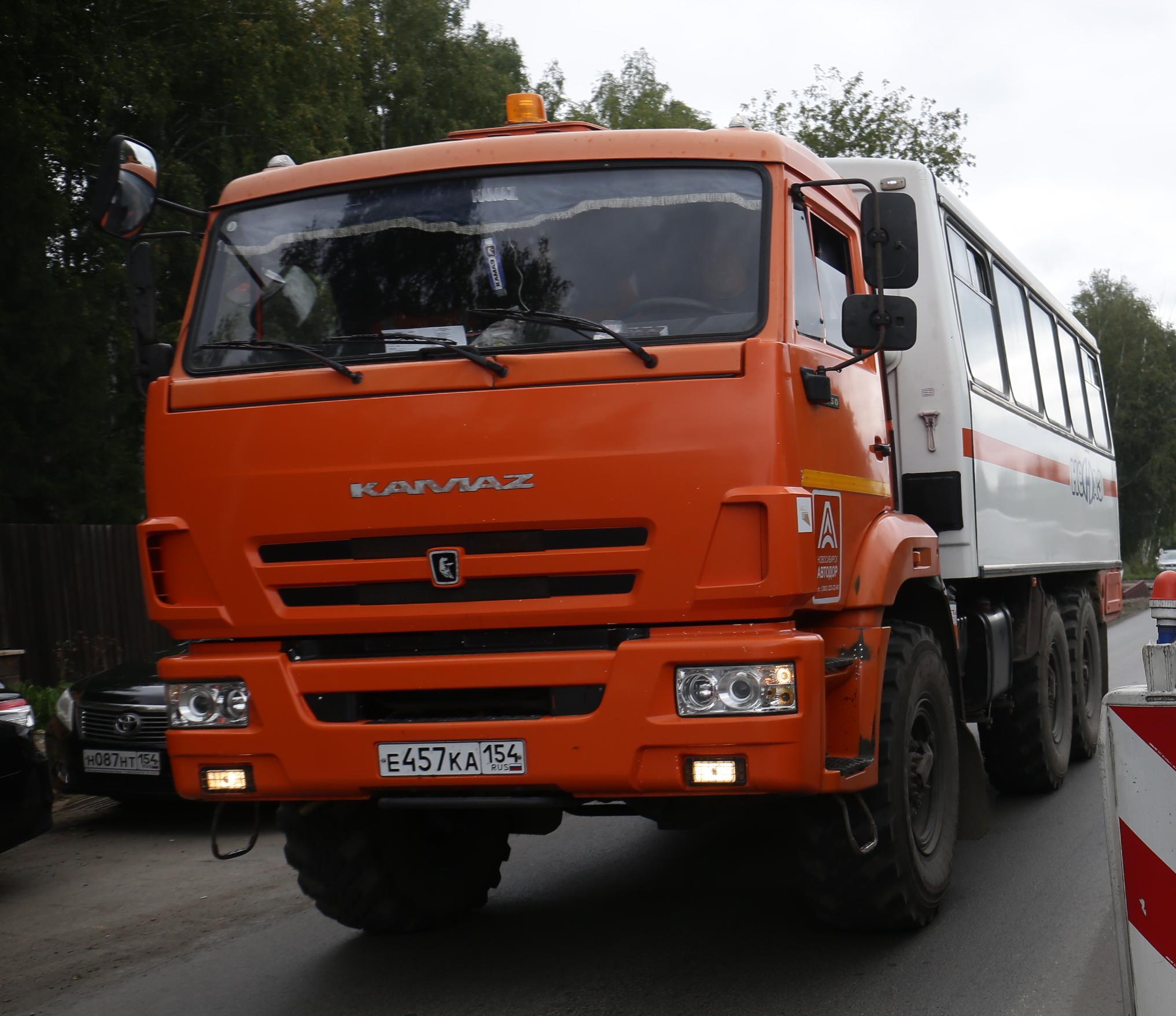 Фуры перестанут пускать на мост через Иню на Бердском шоссе