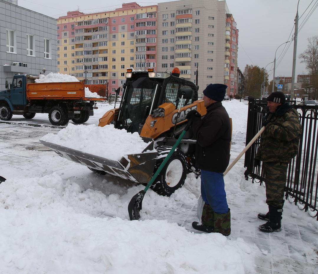 Где будут убирать снег 10 марта в Новосибирске — список улиц