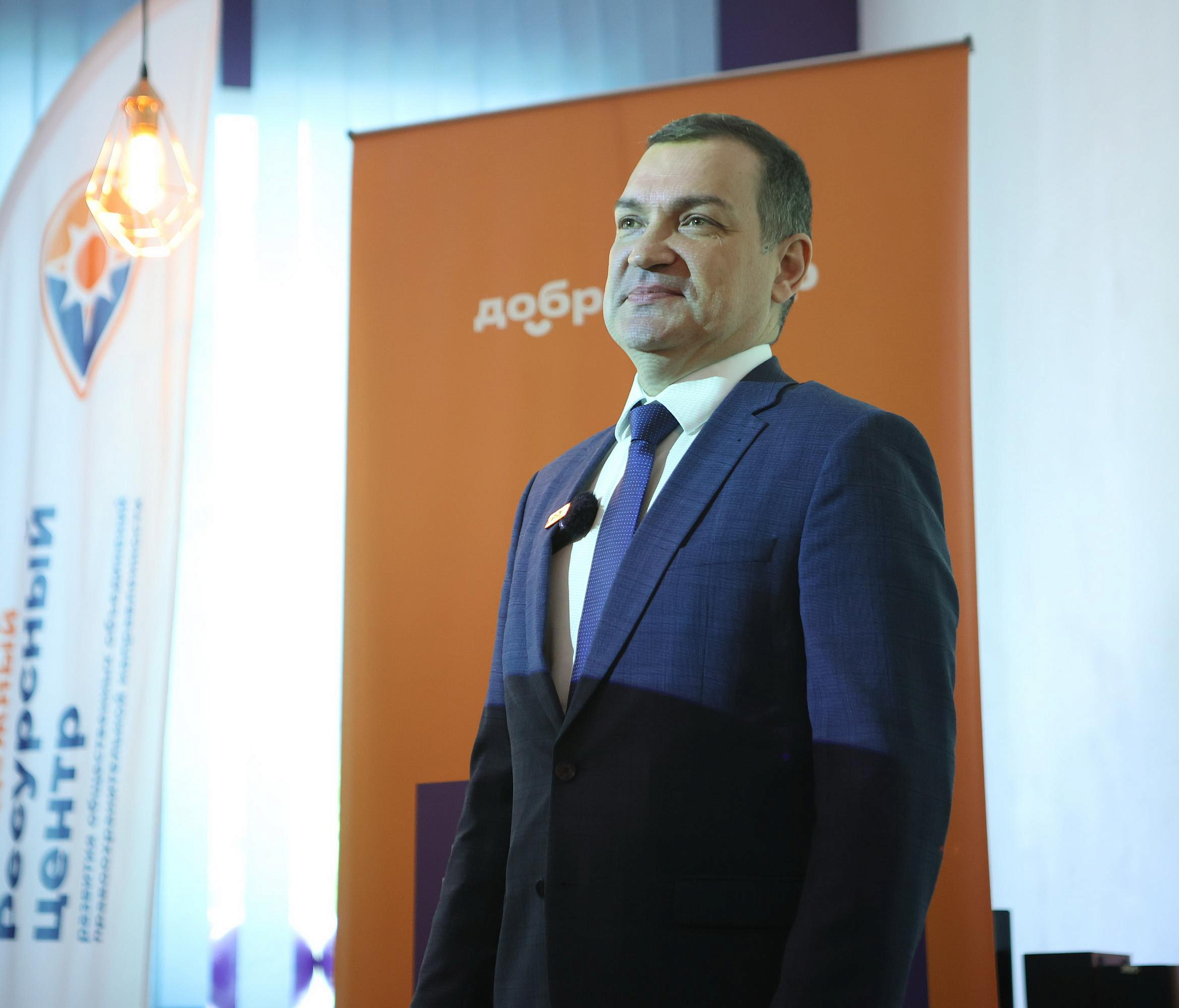 Мэр Кудрявцев поздравляет новосибирских волонтёров с Днём добровольца