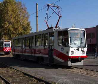 В Новосибирске запустились два модернизированных трамвая