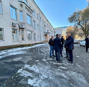 Здание ДГКБ №1 Новосибирска с упавшим потолком будут проверять две недели
