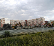Недостроенную концессионную школу полностью разрушили на Спортивной