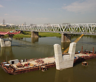 261 день будут возводить пилон четвёртого моста в виде буквы «Н»
